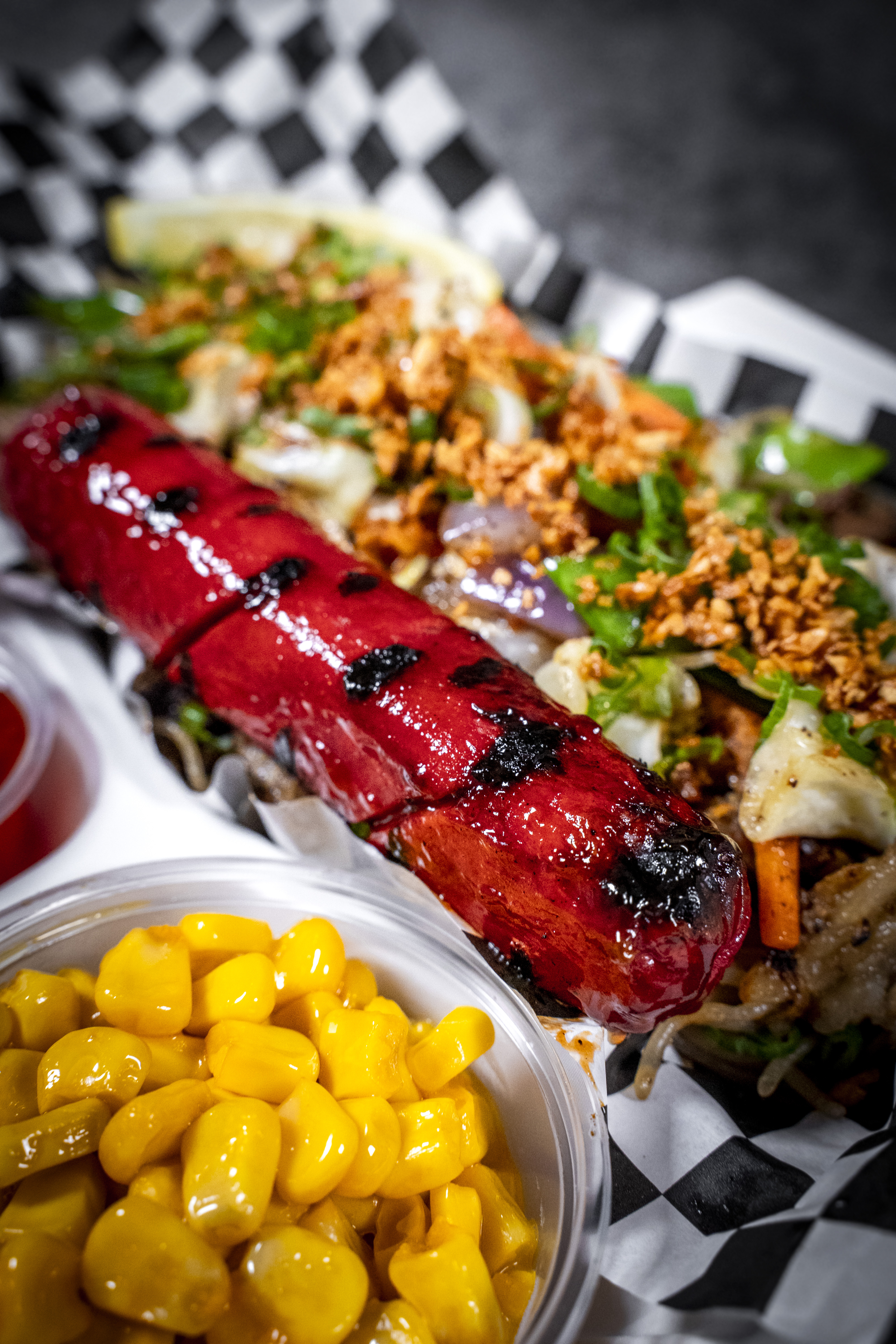 Longganisa with pancit and corn side